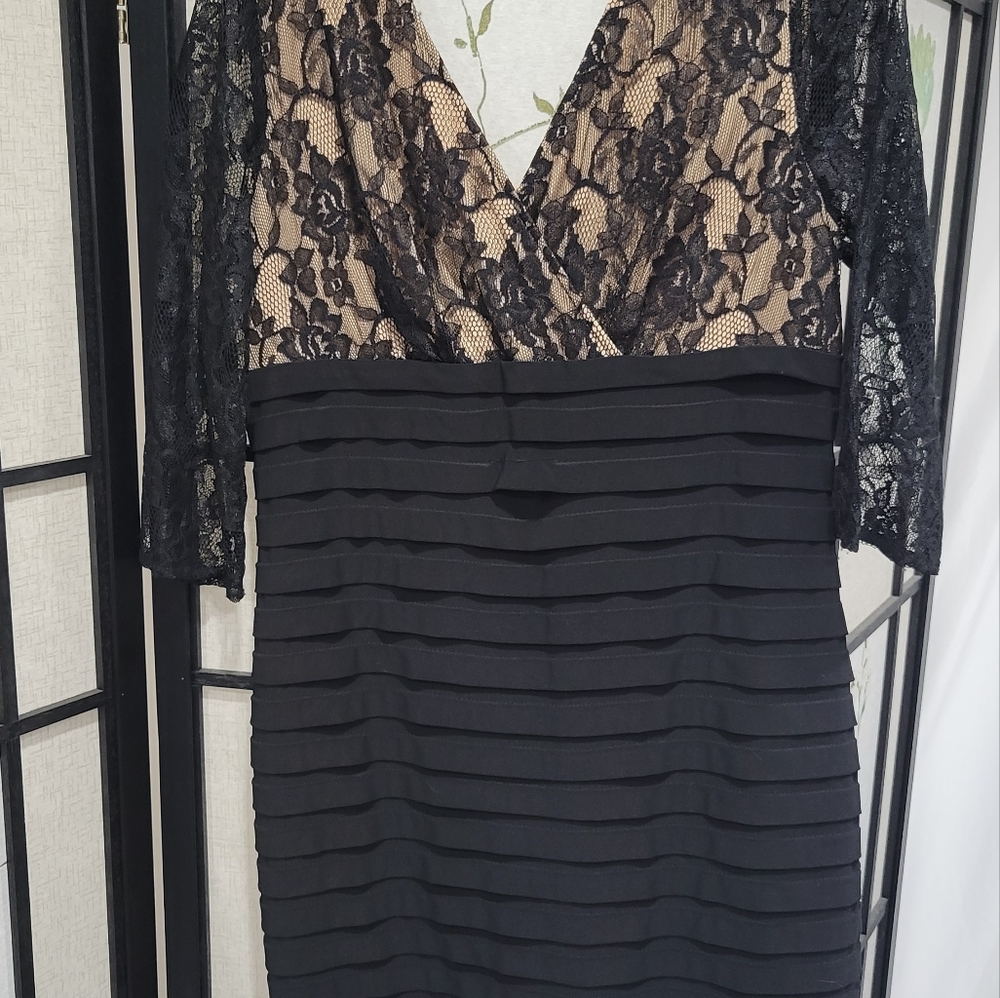 Dress adrianna papell size 12